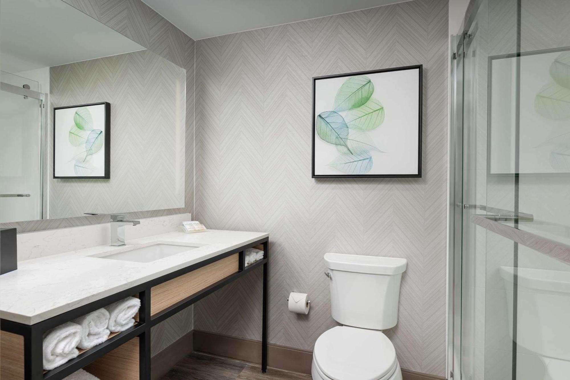 Hilton Garden Downtown 3*